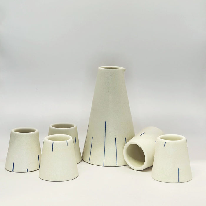 Sake carafe and cups