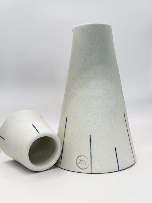 Sake carafe and cups